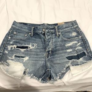 American Eagle vintage hi-rise festival jean shorts. Size 4.